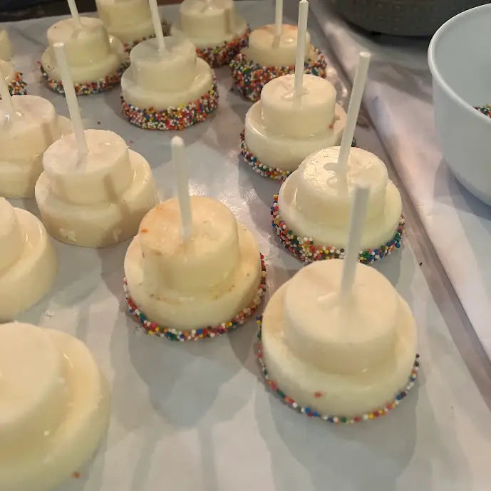 CAKE POPS - Birthday Cake