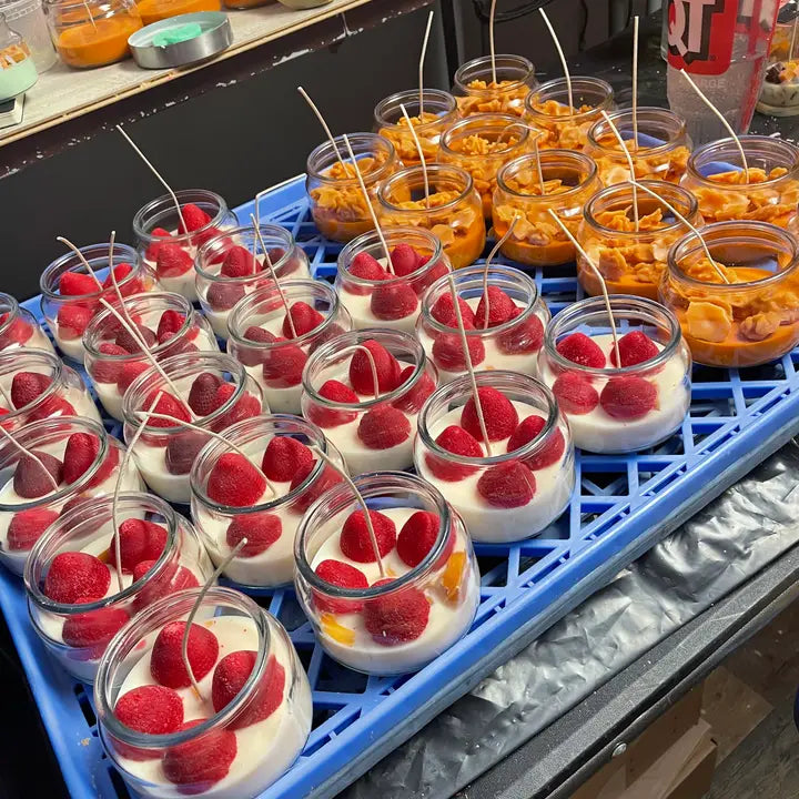 DESSERT CANDLE Strawberry Cheesecake