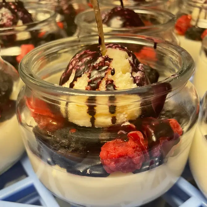 DESSERT CANDLE Black Raspberry Vanilla
