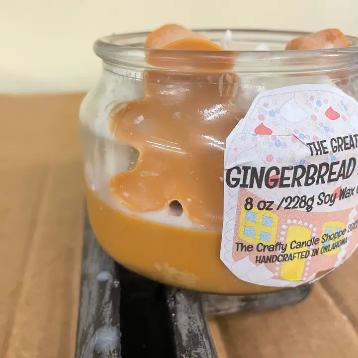 CHRISTMAS  The Great Gingerbread House Dessert Candle