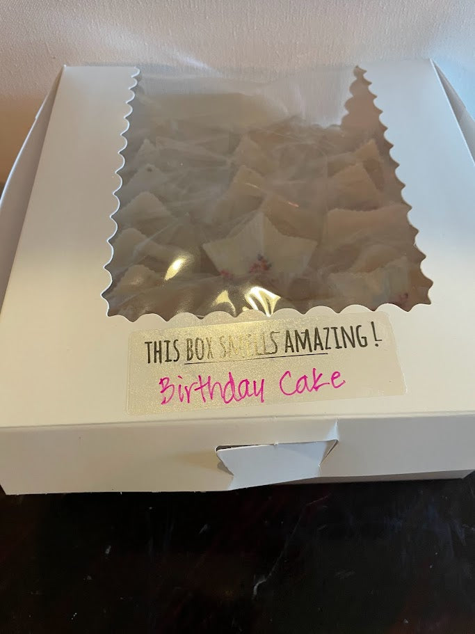 LG CLAMSHELL Birthday Cake 6 oz