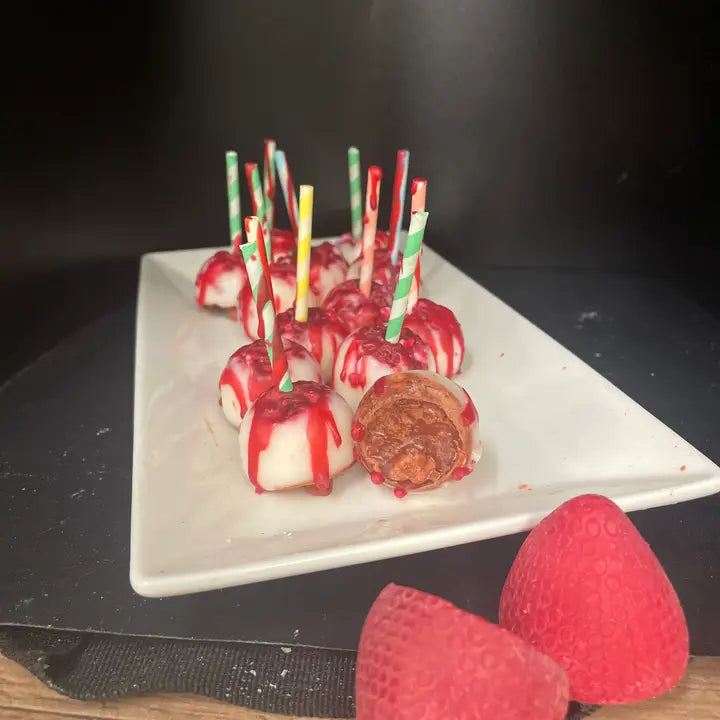 CAKE POPS - Strawberry Cheesecake