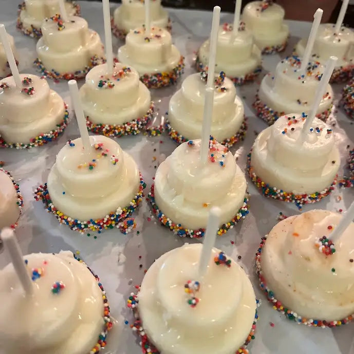 CAKE POPS - Birthday Cake