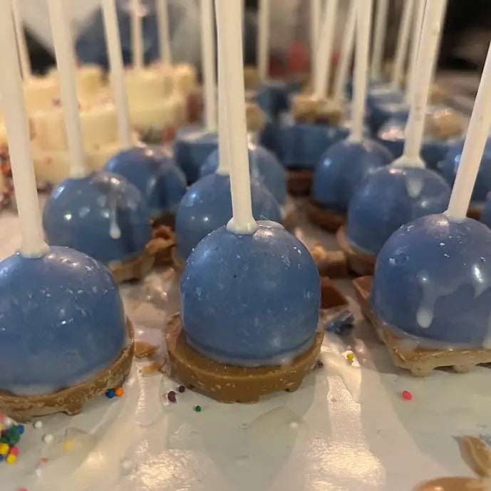 CAKE POPS - Blueberry Cobbler