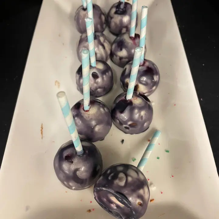 CAKE POPS - Blueberry Cobbler